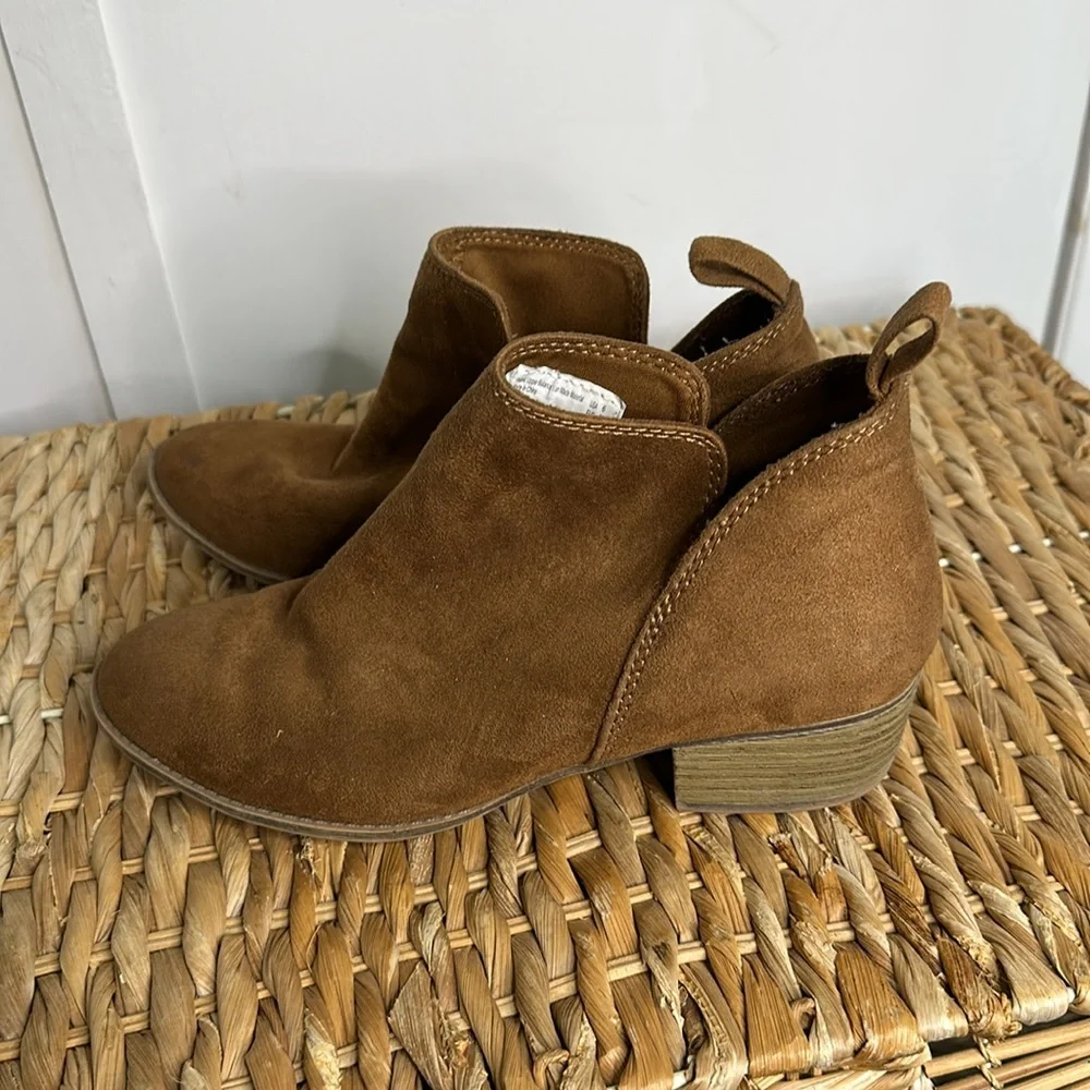 American Eagle Brown Ankle Boots size‎ 6